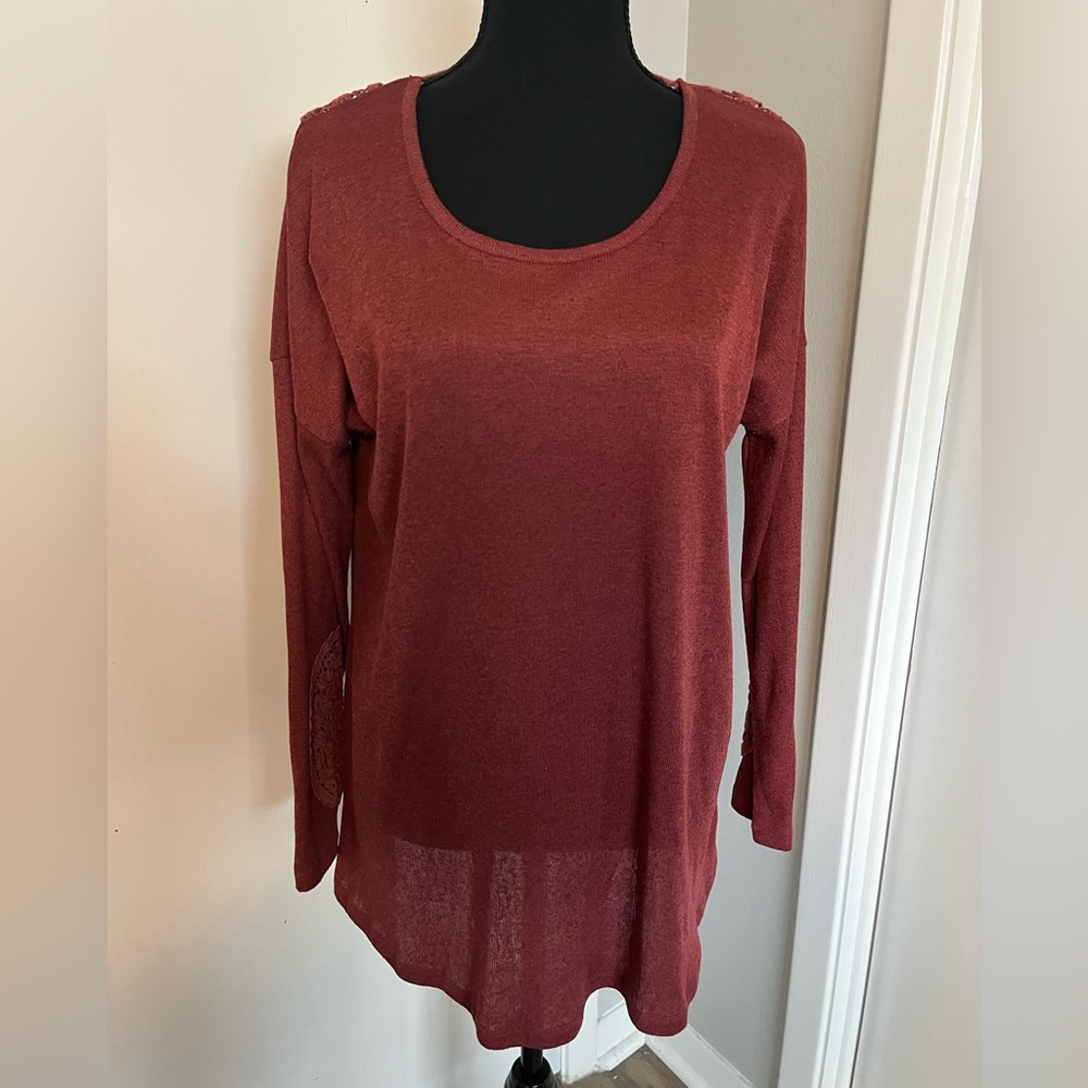 Women's Burgundy Long Sleeve Top